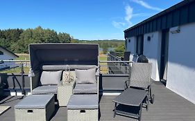 #Neu L Seeblick L Netflix L Boxspring L Nespresso L E-Tuer L Terrasse L 82M2